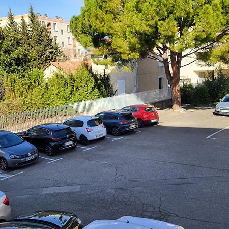 Les Tourterelles D'Avignon 2 Lägenhet Exteriör bild